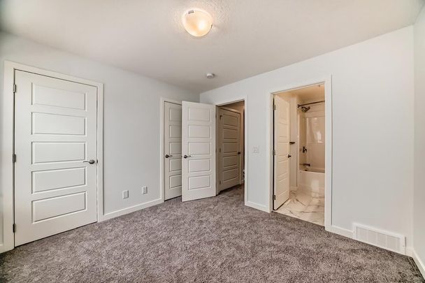 301 - Redstone Blvd, Calgary - Photo 1