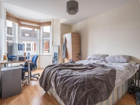 4 bedroom maisonette to rent - Photo 5