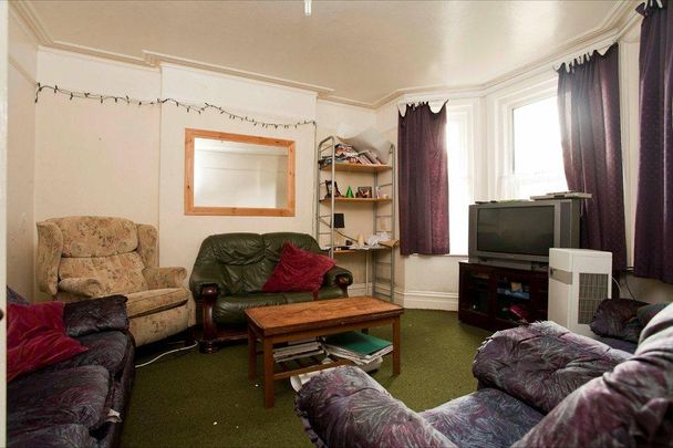 7 bedroom detached house to rent - Photo 1