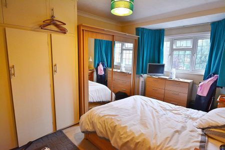 3 bedroom semi-detached house to rent - Photo 3