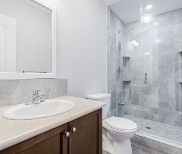 For Lease - 384 Oakwood Avenue Unit# Main, Toronto, Ontario - Photo 2