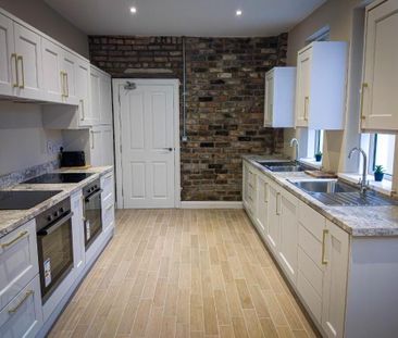 11 The Mount Belfast, Belfast, BT5 4NA - Photo 1