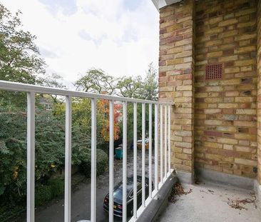 Langford Green, Camberwell, London, SE5 - Photo 3