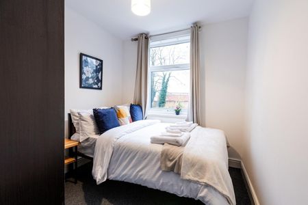 5 Bed Terraced House, Poplar Road, B66 - Photo 3