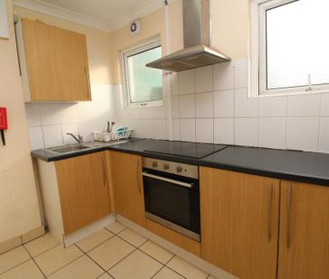 1 bedroom in a house share to rent - Photo 4