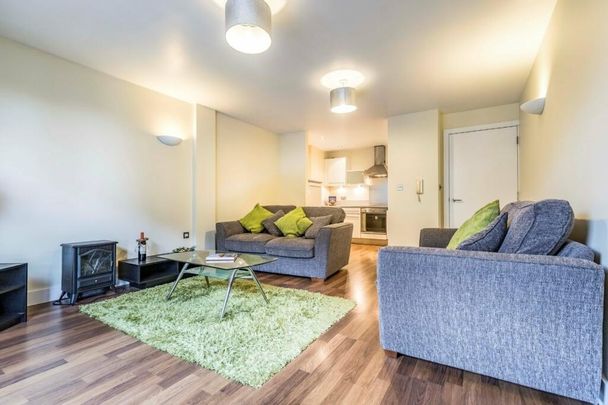 2 Bed Flat, Medlock Place, M15 - Photo 1