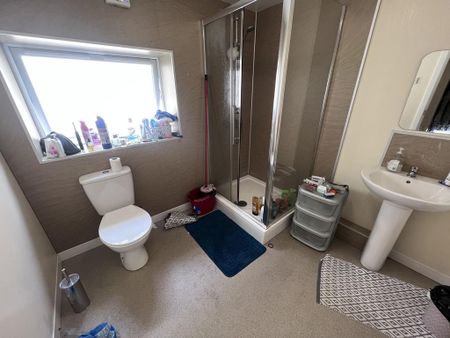 4 bedroom house share to rent - Photo 5