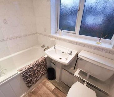 Combe Drive, Newcastle Upon Tyne, NE15 - Photo 4