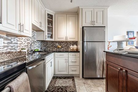 For Lease - 5168 Dundas Street, Toronto, Ontario - Photo 3