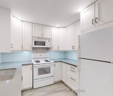 36 Farley Crescent #Lower - Photo 2