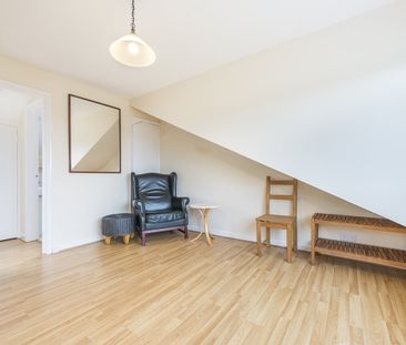 flat to rent - Photo 2