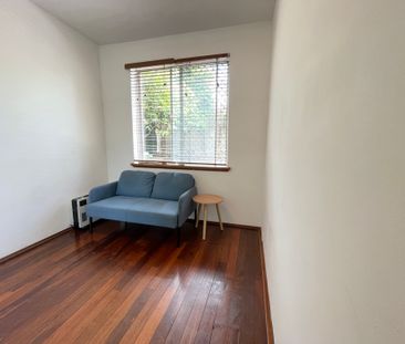 Partially Furnished Oasis in Osborne Park! - Photo 3