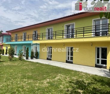 Pronájem bytu 1+kk 30 m2 - Photo 1