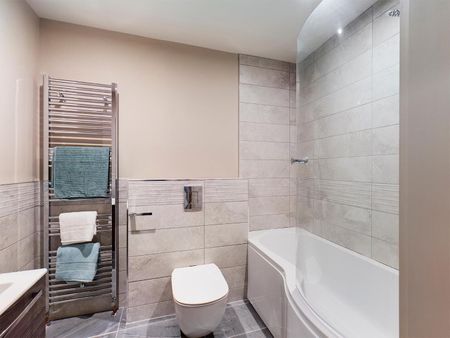 Apartment 8 Lesley Parklands 60 Knocknagoney Road - Photo 3