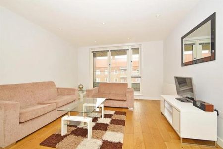 2 bedroom apartment within a contemporary building with a private terrace - Photo 2