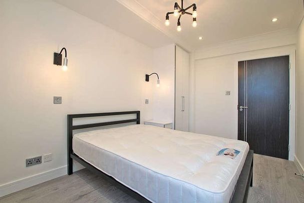 Copperfield Road, Mile End, London, E3 - Photo 1