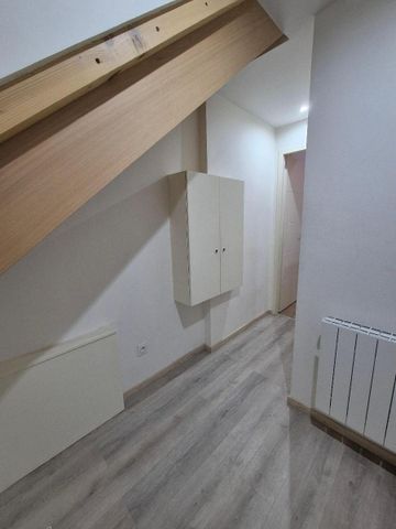 Location Appartement 2 pièces 69m² MACON 71000 - Photo 3