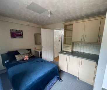 3 bedroom house to rent - Photo 3