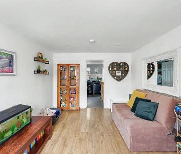 3 bedroom link detached house to rent - Photo 1