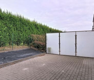 Gelijkvloerse verdieping met twee slaapkamers in Morlanwelz - Photo 4