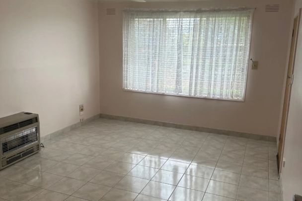 Low Maintenance Family Home - Photo 1