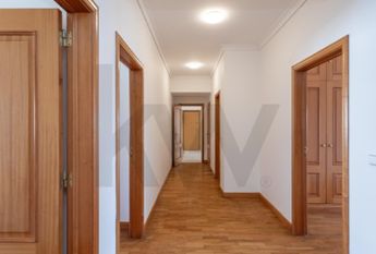 Apartamento T4 em Lisboa