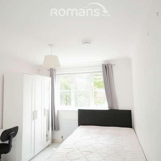 Earls Lane, Cippenham, SL1 - Photo 1