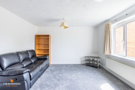 Creswell Place, Cawston, Rugby - Photo 2
