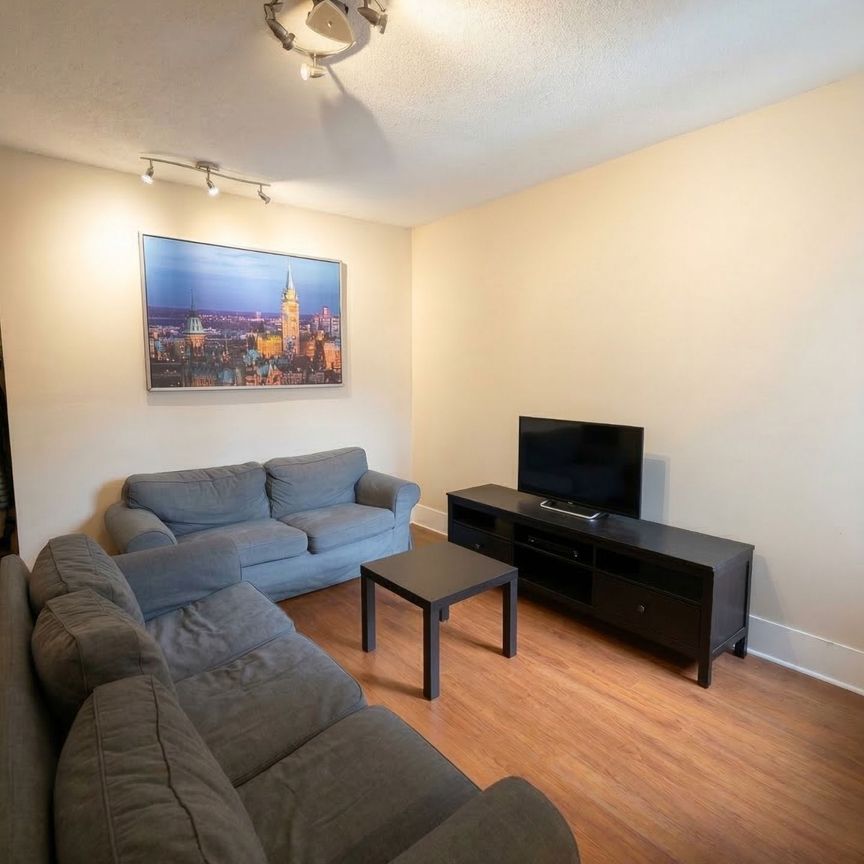 For Lease - 330 Fifth Avenue, Glebe - Ottawa East and Area, Ontario - Photo 1