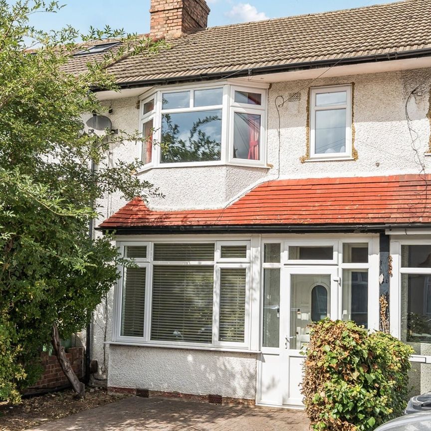 3 Bed Terraced House, Heyford Road, CR4 - Photo 1