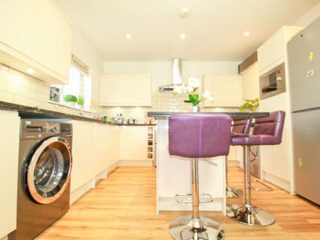 Bramdean Crescent Room 4 - Photo 5