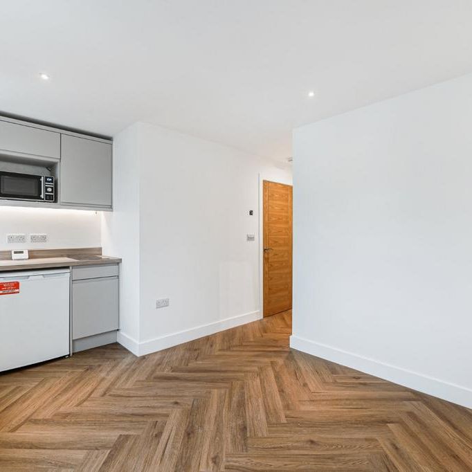 Studio to rent - Photo 1