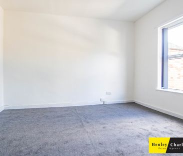 1 Bedroom Studio For Rent - Photo 2
