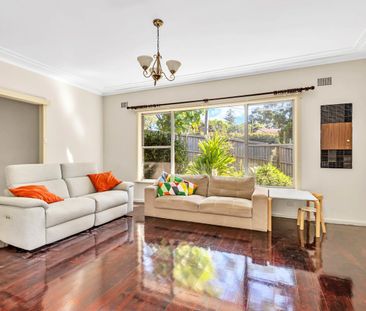 Self contained in-law or guest accommodation, great location! - Photo 3