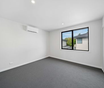 Grand Family Home in a Perfect Location - Photo 3