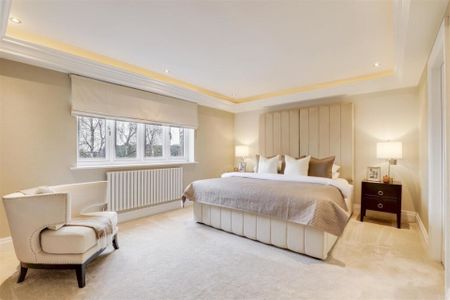 5 bedroom Detached house to rent - Photo 3