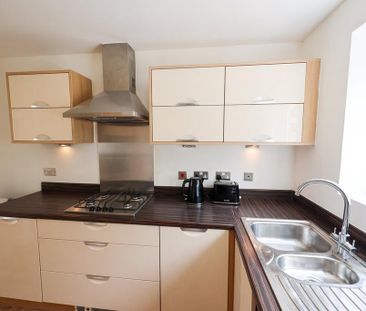 3 bedroom terraced house to rent - Photo 5