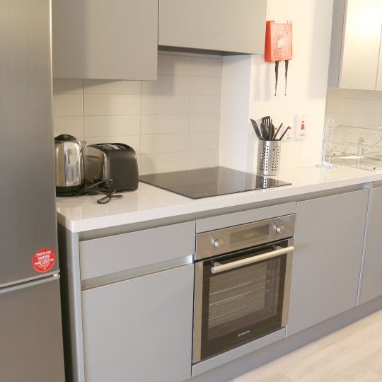 Room for rent in 8-bedroom apartment, Stoneybatter, Dublin - Photo 1