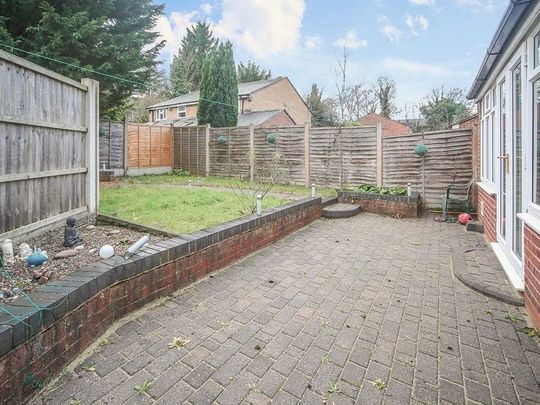 5 Bed Semi-Detached House, Mariner Avenue, B16 - Photo 1
