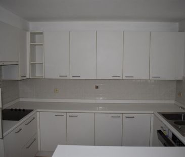 Appartement - Te huur - Photo 2