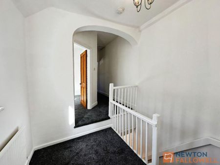 2 bedroom terraced house to rent - Photo 2