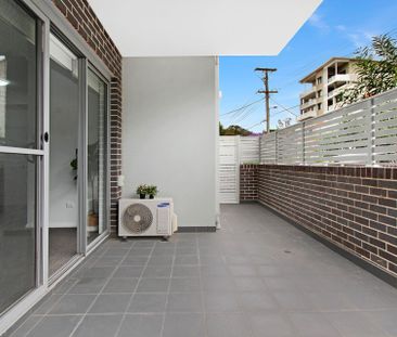 One Bedroom Apartment Plus Study in Ideal Location - Photo 3