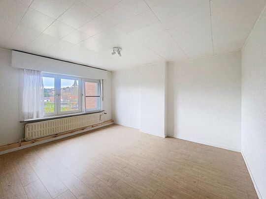 Vernieuwde woning met zonnepanelen, 4 kamers en bureau - Photo 1