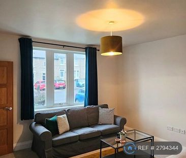 3 bedroom end of terrace house to rent - Photo 1