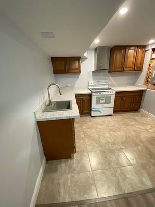 For Lease - 8 Old Cleeve Crescent, Brampton, Ontario - Photo 1