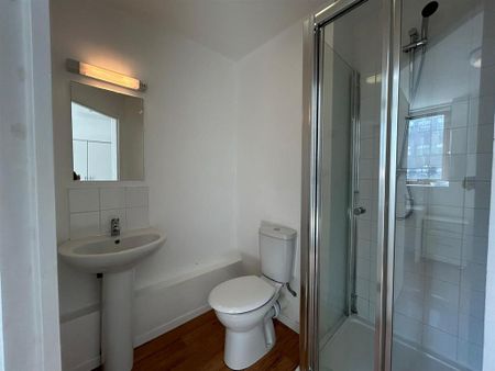 Studio to rent - Photo 5