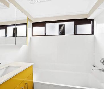 "Casa Vista" - Due North Apartment with Stunning Water Views - Photo 3