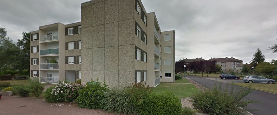 A louer grand T3 avec balcon à Decize proche collège et lycée - Photo 1