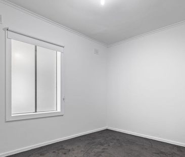 The Family Home - Photo 6