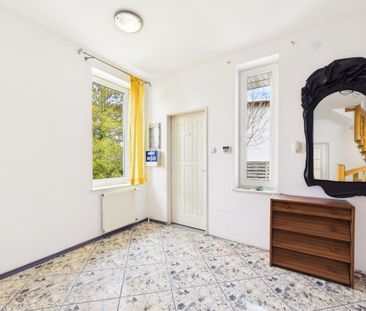 *Przestronny dom z 9 pokojami i dużą działką* - Photo 6